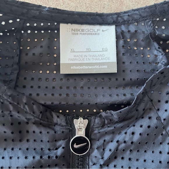 Nike Golf Tour Performance Black Perforated Lightweight Zip Up Vest - Picture 4 of 11